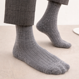 Men’s 100% Cashmere Gray Socks – Extra Warm Luxury Cashmere Wool Crew Socks