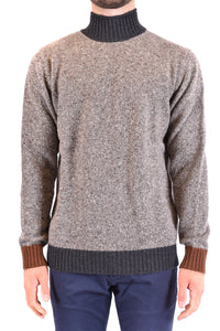 Kangra Turtleneck